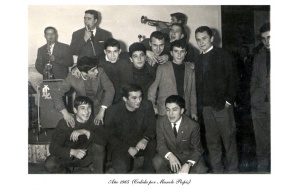1965 - Posando con la orquesta